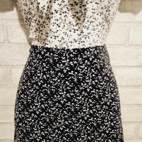 Cece Flirty Summer Dress - Picture 6 of 9